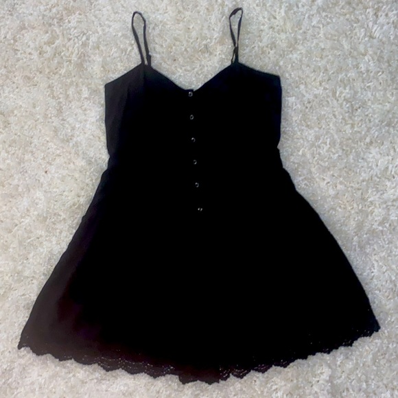 Express black romper with spaghetti straps and lace trim size medium - Picture 6 of 6